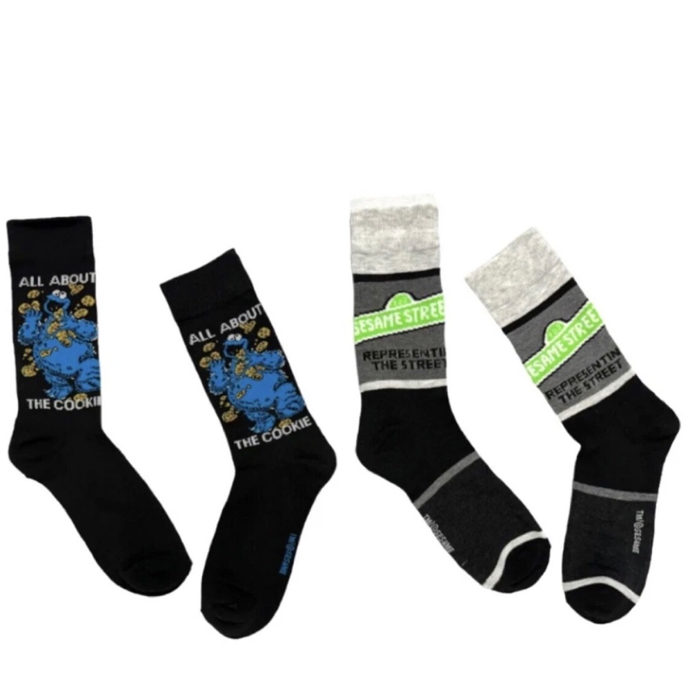 Sesame Street Men's Black and Gray Socks Set Size 6 1/2 to 12